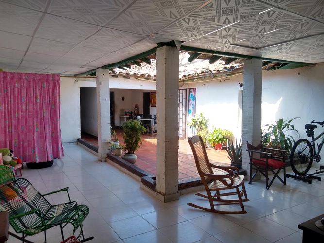 Casa de 7 alcobas en venta en San Miguel, Cúcuta, 200 m² · foto 8 de 14