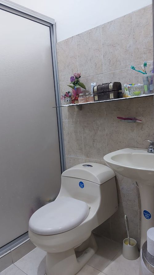 Casa de 5 alcobas en venta en Quinta Bosch, Cúcuta, 258 m² · foto 16 de 17