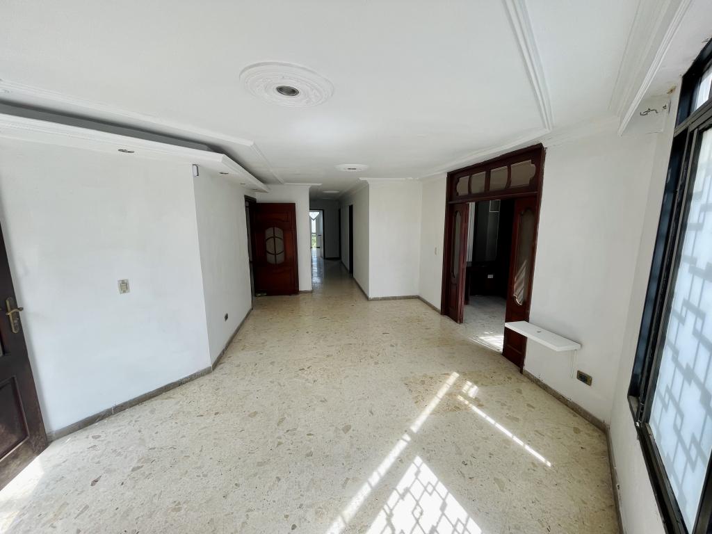 Apartamento en venta en Quinta Bosch, Cúcuta · foto 4 de 14