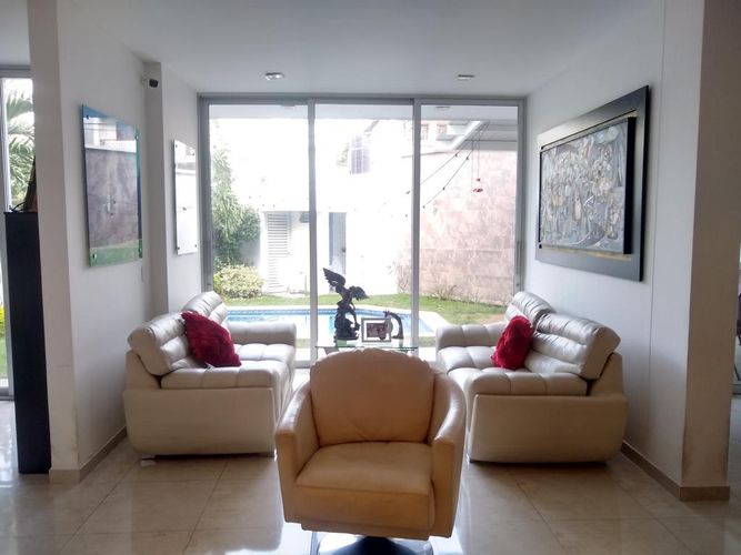 Casa de 7 alcobas en venta en Bellavista, Cúcuta, 556 m² · foto 3 de 24
