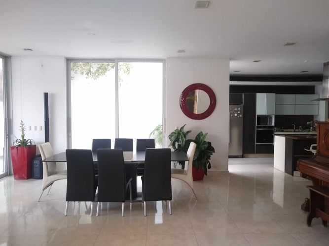 Casa de 7 alcobas en venta en Bellavista, Cúcuta, 556 m² · foto 4 de 24