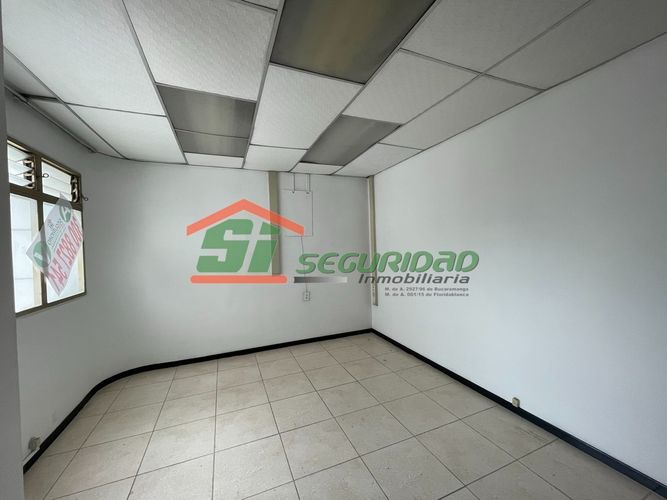 Oficina en arriendo en Centro, Bucaramanga, 61 m² · foto 3 de 9