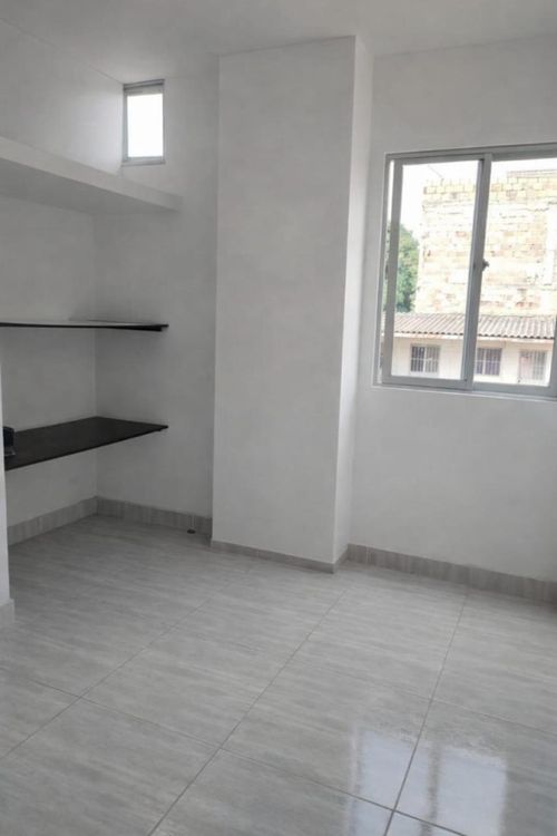 Casa de 4 alcobas en venta en Loma De Bolivar, Cúcuta, 378 m² · foto 3 de 13