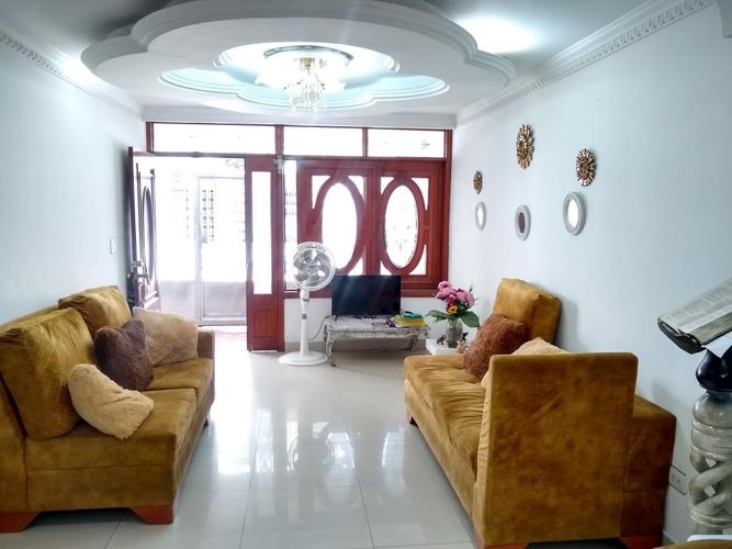Casa de 3 alcobas en venta en Ub. Altamira, Los Patios, 135 m² · foto 6 de 22