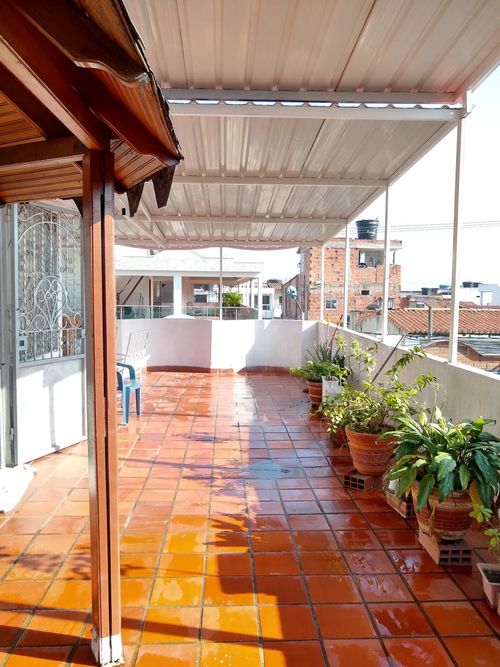 Casa de 3 alcobas en venta en Ub. Altamira, Los Patios, 135 m² · foto 18 de 22