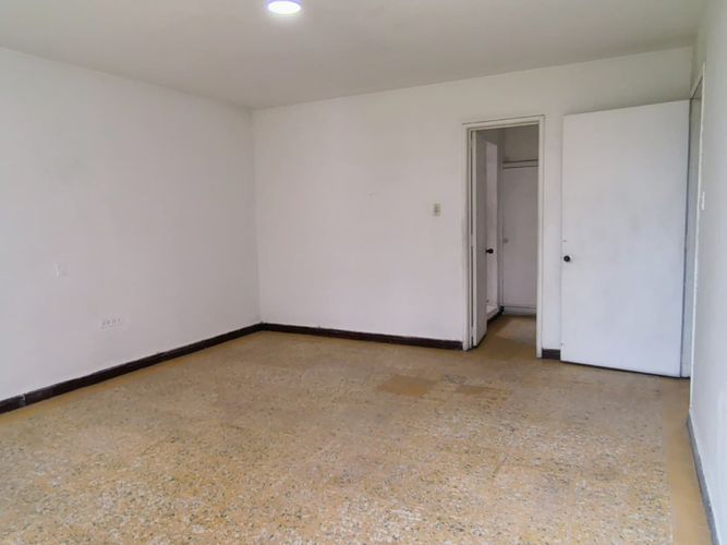 Casa en venta en Popular, Cúcuta · foto 3 de 24