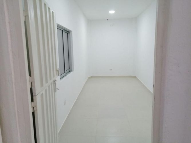 Bodega en venta en Lleras Restrepo, Cúcuta, 392 m² · foto 7 de 10