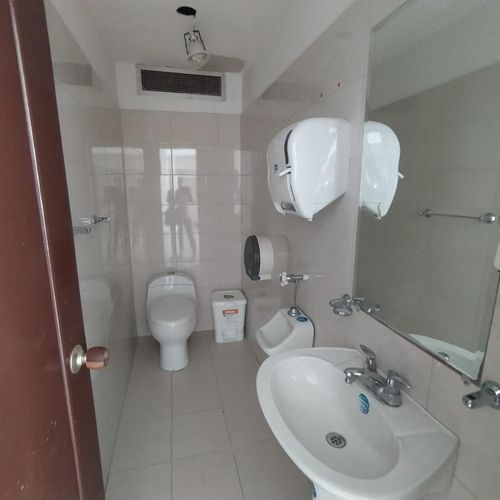 Oficina en venta en Latino, Cúcuta, 190 m² · foto 18 de 19