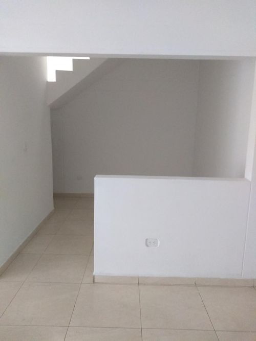 Casa de 5 alcobas en venta en Ub. Portal De Los Alcaceres, Villa del Rosario, 190 m² · foto 11 de 24