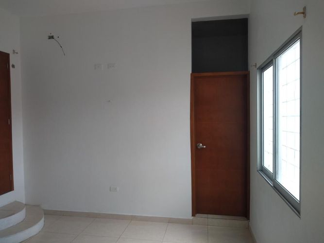 Casa de 5 alcobas en venta en Ub. Portal De Los Alcaceres, Villa del Rosario, 190 m² · foto 15 de 24