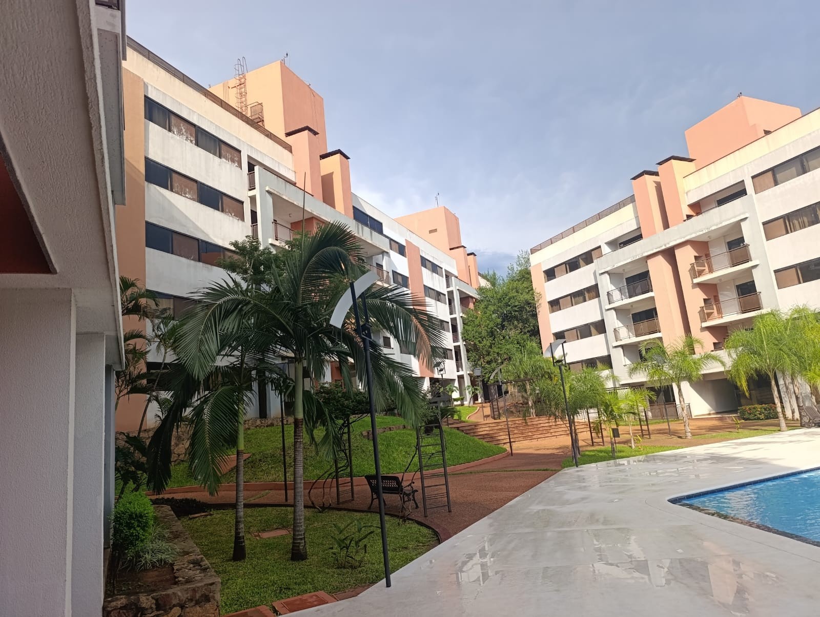 Departamento Exclusivo en Venta y Alquiler en Parque Pinar, Ñemby — foto 2