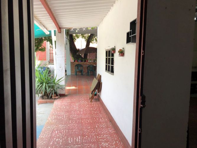 Casa de 4 alcobas en venta en Ub. La Floresta, Los Patios, 424 m² · foto 6 de 16