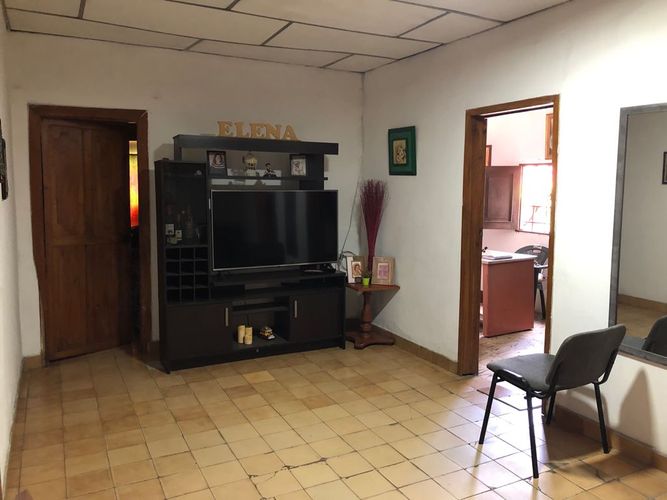 Casa de 4 alcobas en venta en Ub. La Floresta, Los Patios, 424 m² · foto 7 de 16