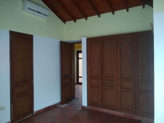 Casa de 4 alcobas en venta en Santander, Villa del Rosario, 229 m² · foto 11 de 24