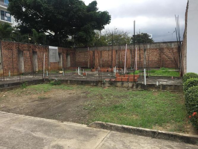 Lote en venta en La Floresta, Los Patios, 359 m² · foto 13 de 14