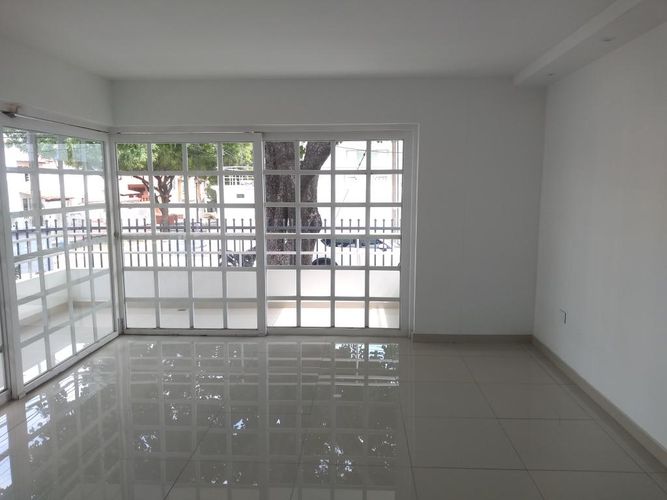Casa de 5 alcobas en venta en Bellavista, Cúcuta, 330 m² · foto 3 de 24