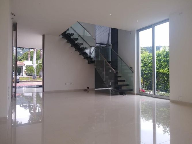 Casa de 5 alcobas en venta en Mirador Campestre, Cúcuta, 497 m² · foto 3 de 24
