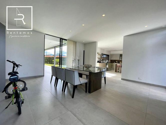 Casa de 5 alcobas en venta en Llano Grande, Rionegro, 800 m² · foto 5 de 24
