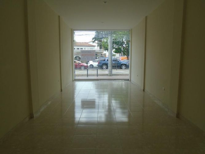 Casa de 8 alcobas en venta en Lleras Restrepo, Cúcuta, 425 m² · foto 8 de 24