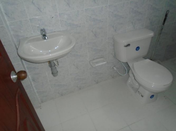 Casa de 8 alcobas en venta en Lleras Restrepo, Cúcuta, 425 m² · foto 9 de 24