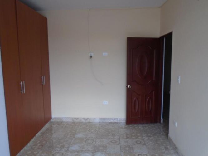 Casa de 8 alcobas en venta en Lleras Restrepo, Cúcuta, 425 m² · foto 19 de 24