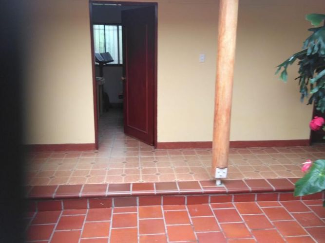 Casa en venta en La Riviera, Cúcuta · foto 3 de 14