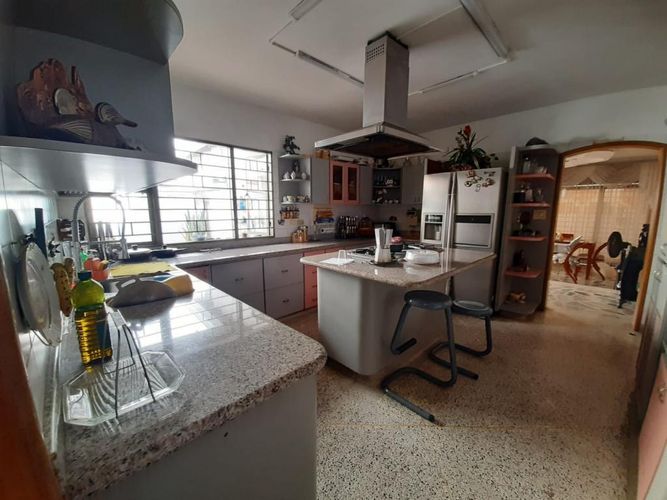 Casa de 6 alcobas en venta en La Riviera, Cúcuta, 300 m² · foto 10 de 24