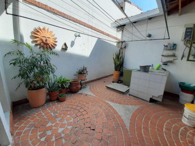 Casa de 6 alcobas en venta en La Riviera, Cúcuta, 300 m² · foto 13 de 24
