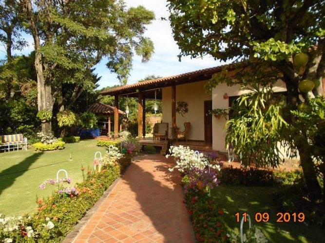 Casa de 4 alcobas en venta en Bocono, Villa del Rosario, 1350 m² · foto 2 de 24
