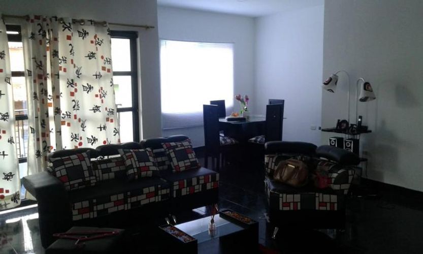 Casa de 12 alcobas en venta en Lleras Restrepo, Cúcuta, 500 m² · foto 2 de 23