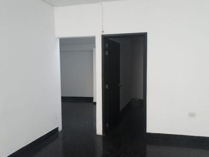 Casa de 12 alcobas en venta en Lleras Restrepo, Cúcuta, 500 m² · foto 22 de 23