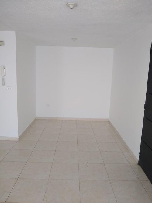 Apartamento de 3 alcobas en venta en Sector Sur, Los Patios, 97 m² · foto 10 de 24