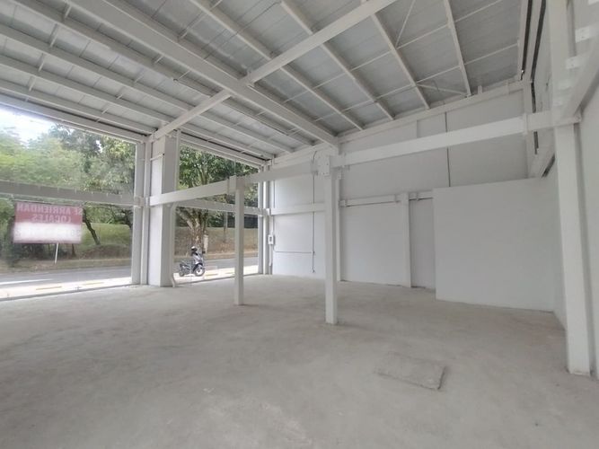 Local en arriendo en Ciudad Jardin, Cali, 100 m² · foto 2 de 11