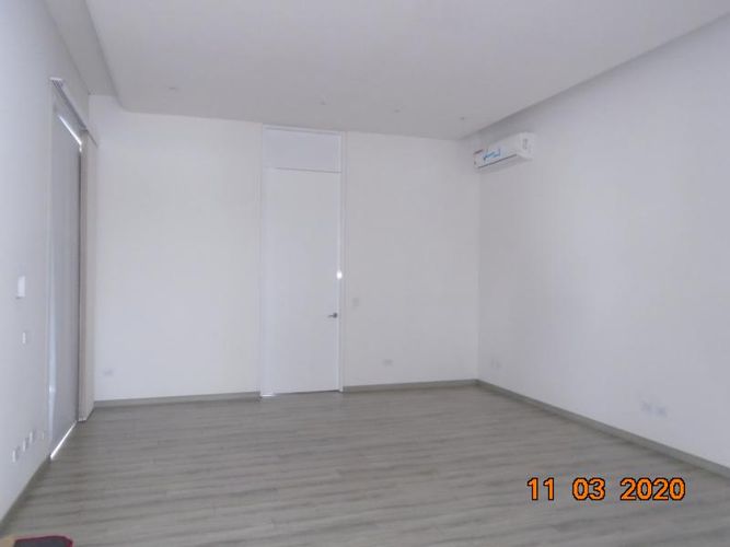 Casa de 4 alcobas en venta en La Floresta, Los Patios, 490 m² · foto 20 de 24