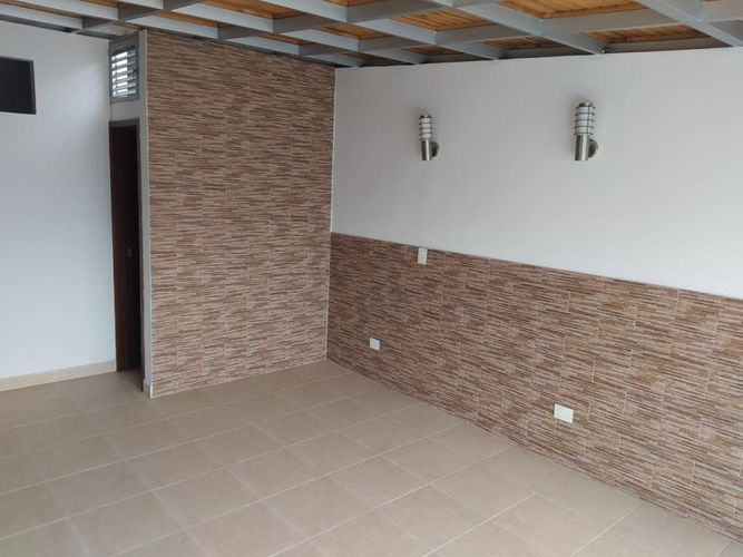 Casa de 4 alcobas en venta en Colinas De Vista Hermosa, Villa del Rosario, 145 m² · foto 2 de 24