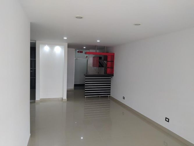 Casa de 4 alcobas en venta en Colinas De Vista Hermosa, Villa del Rosario, 145 m² · foto 4 de 24