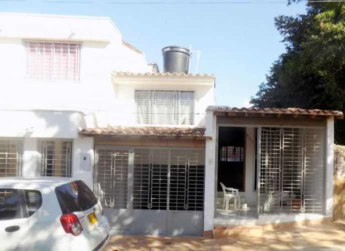 Casa de 4 alcobas en venta en Villa Antigua, Villa del Rosario, 160 m² · foto 2 de 18