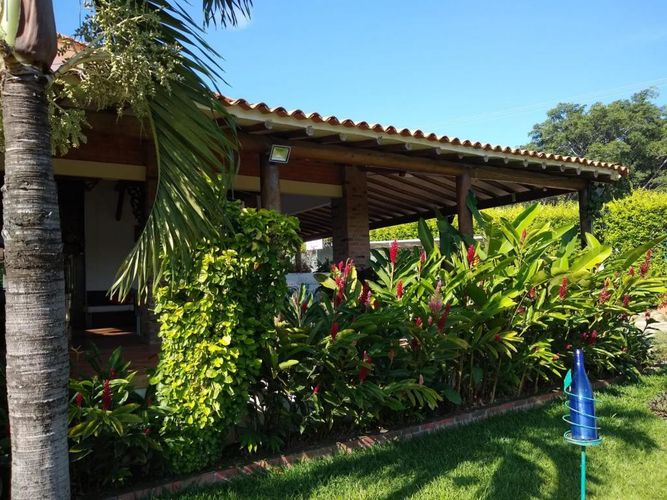 Casa de 3 alcobas en venta en California, Los Patios, 480 m² · foto 4 de 23