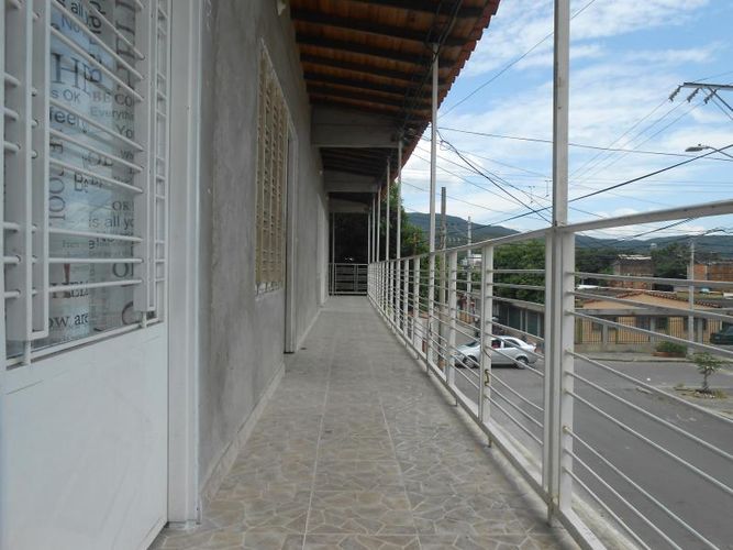 Apartamento de 2 alcobas en venta en La Riviera, Cúcuta, 600 m² · foto 8 de 24