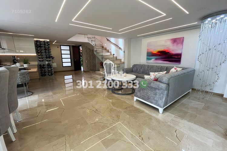 Casa de 4 alcobas en arriendo en Monte Verdi, Envigado, 350 m² · foto 4 de 24