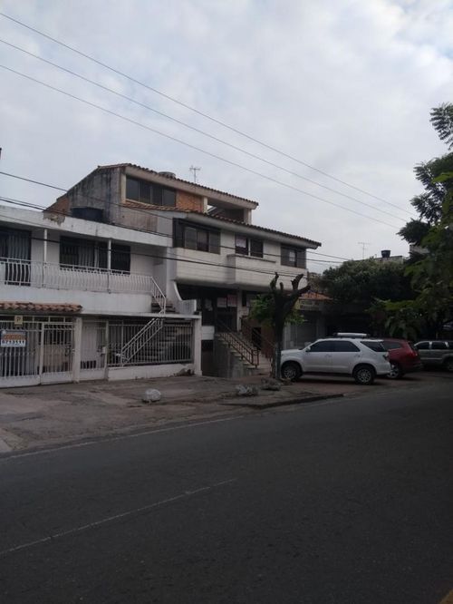 Casa de 5 alcobas en venta en Popular, Cúcuta, 300 m² · foto 3 de 3