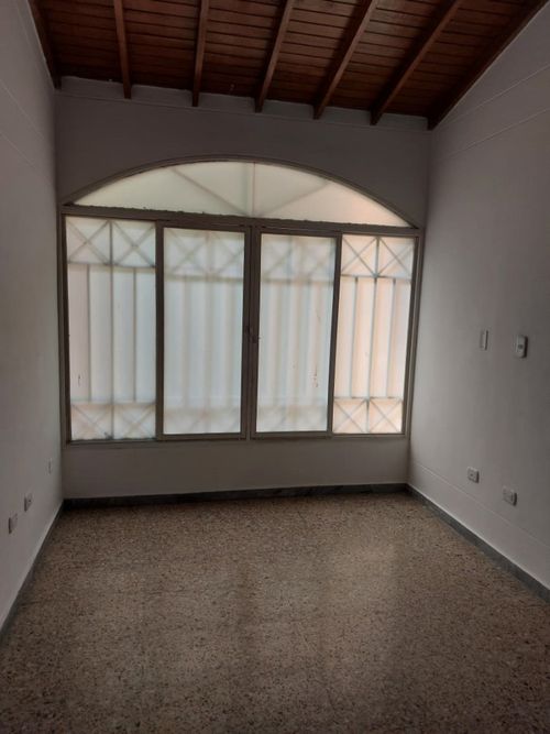 Casa de 3 alcobas en venta en Popular, Cúcuta, 298 m² · foto 12 de 24