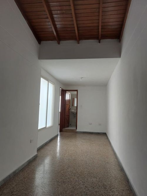 Casa de 3 alcobas en venta en Popular, Cúcuta, 298 m² · foto 18 de 24