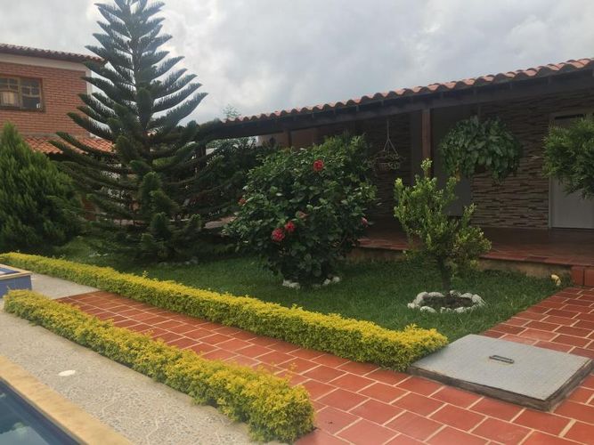 Casa de 5 alcobas en venta en California, Los Patios, 1979 m² · foto 7 de 24