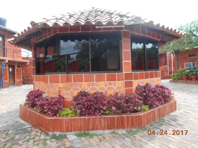 Casa de 20 alcobas en venta en Patios Centro, Los Patios, 800 m² · foto 2 de 10