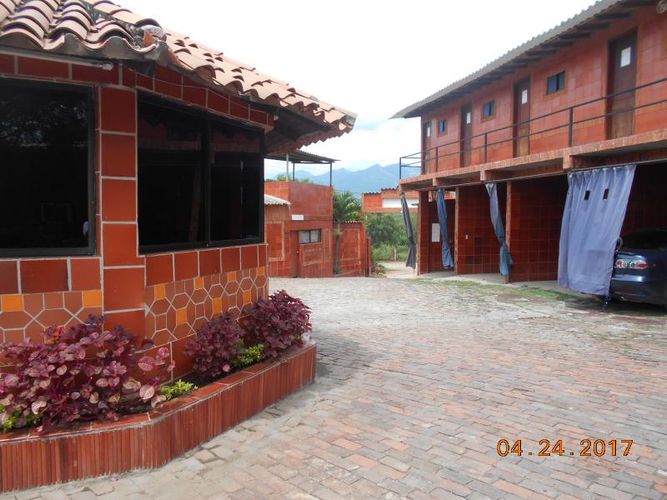 Casa de 20 alcobas en venta en Patios Centro, Los Patios, 800 m² · foto 3 de 10