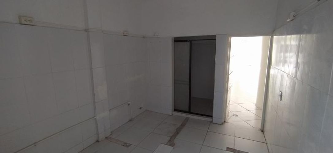 Local en venta en Lleras Restrepo, Cúcuta, 320 m² · foto 13 de 23