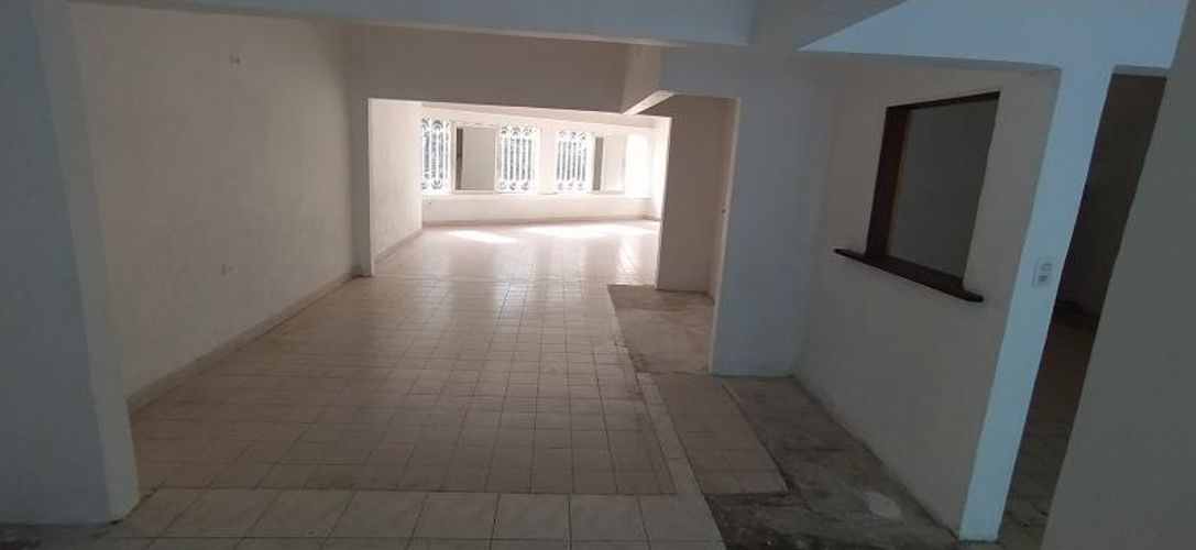 Local en venta en Lleras Restrepo, Cúcuta, 320 m² · foto 19 de 23