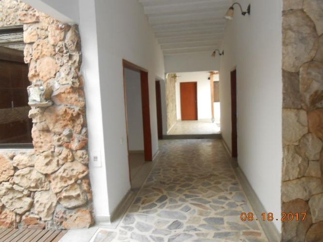 Casa de 5 alcobas en venta en Quinta Oriental, Cúcuta, 270 m² · foto 4 de 21