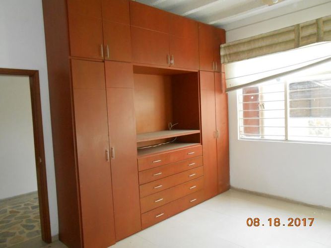 Casa de 5 alcobas en venta en Quinta Oriental, Cúcuta, 270 m² · foto 8 de 21